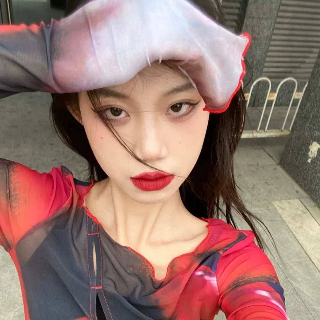 女哭声